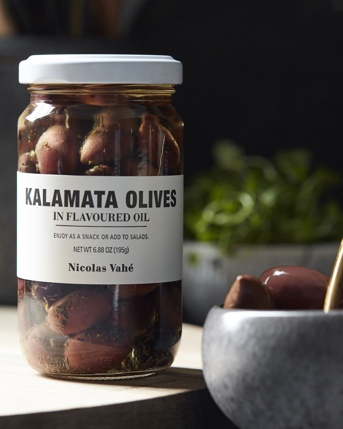 Kalamata Olives, in flavoured oil, 195 g.